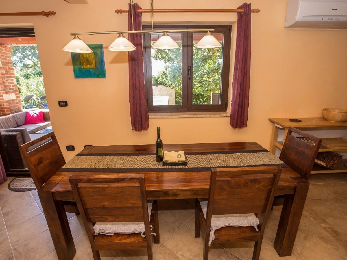 Villa Hrast Bacva Višnjan Kültér fotó