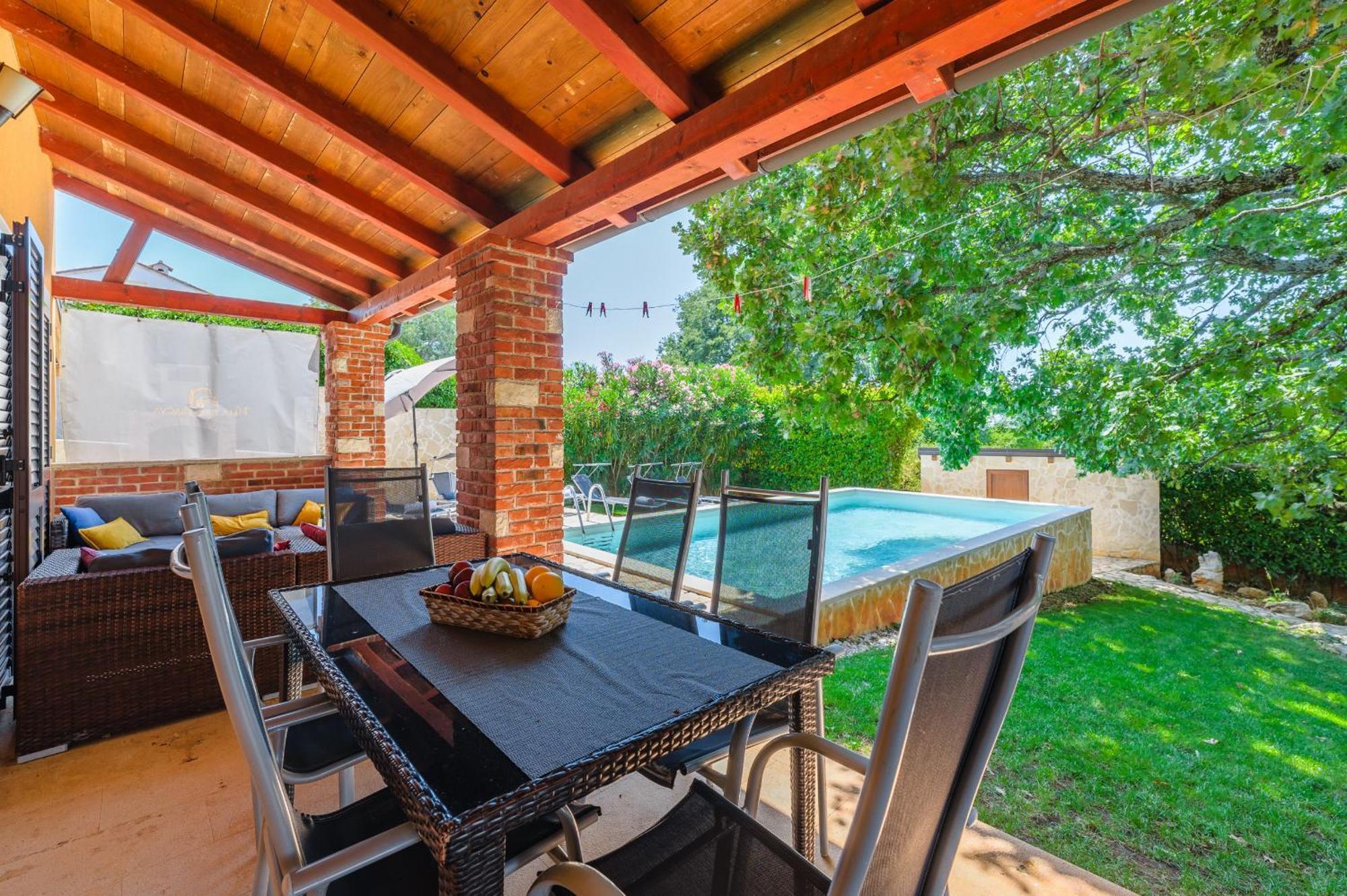 Villa Hrast Bacva Višnjan Kültér fotó