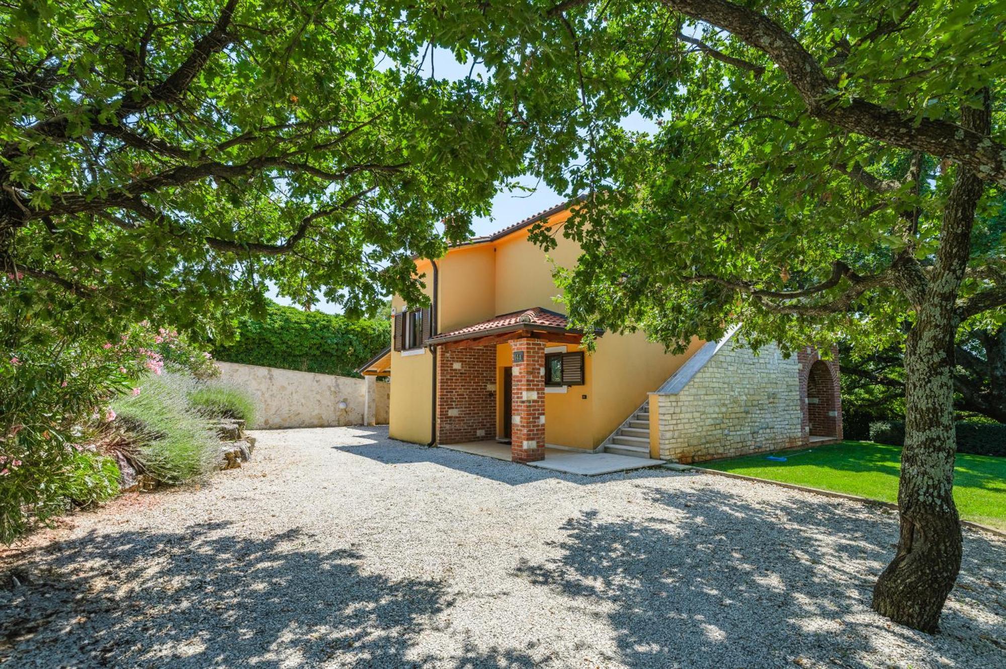 Villa Hrast Bacva Višnjan Kültér fotó