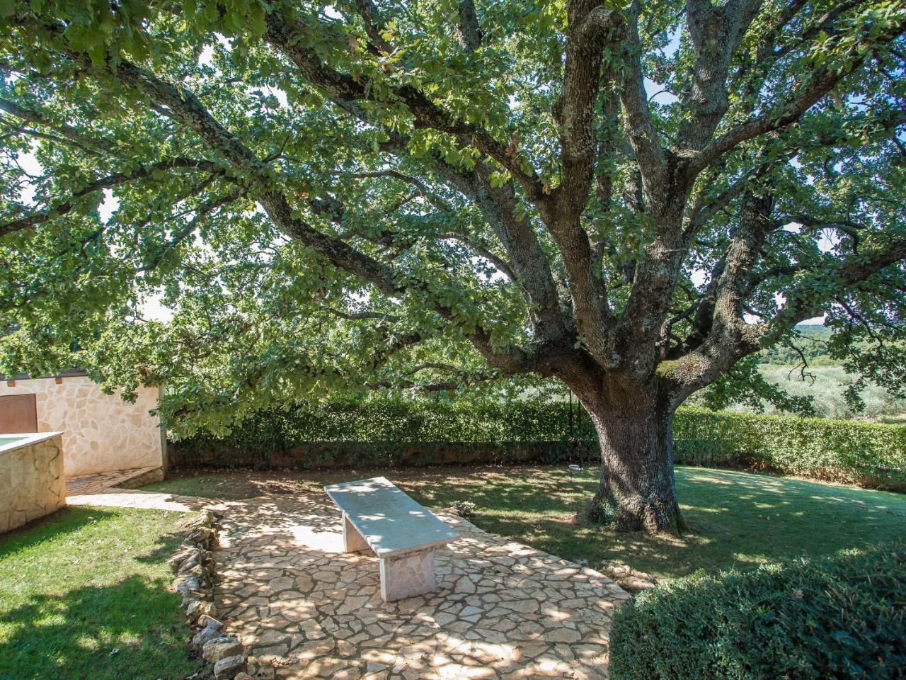 Villa Hrast Bacva Višnjan Kültér fotó