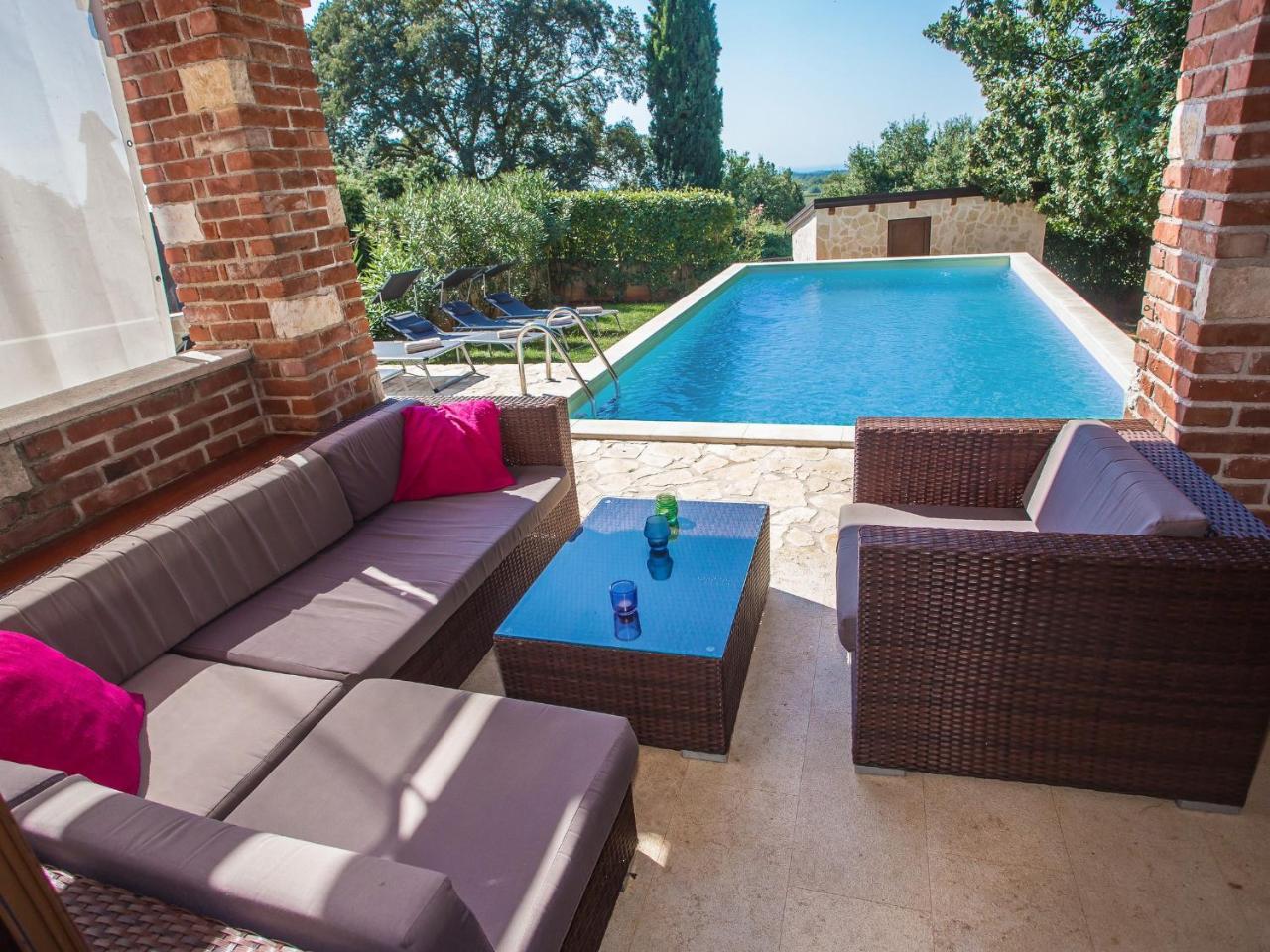 Villa Hrast Bacva Višnjan Kültér fotó